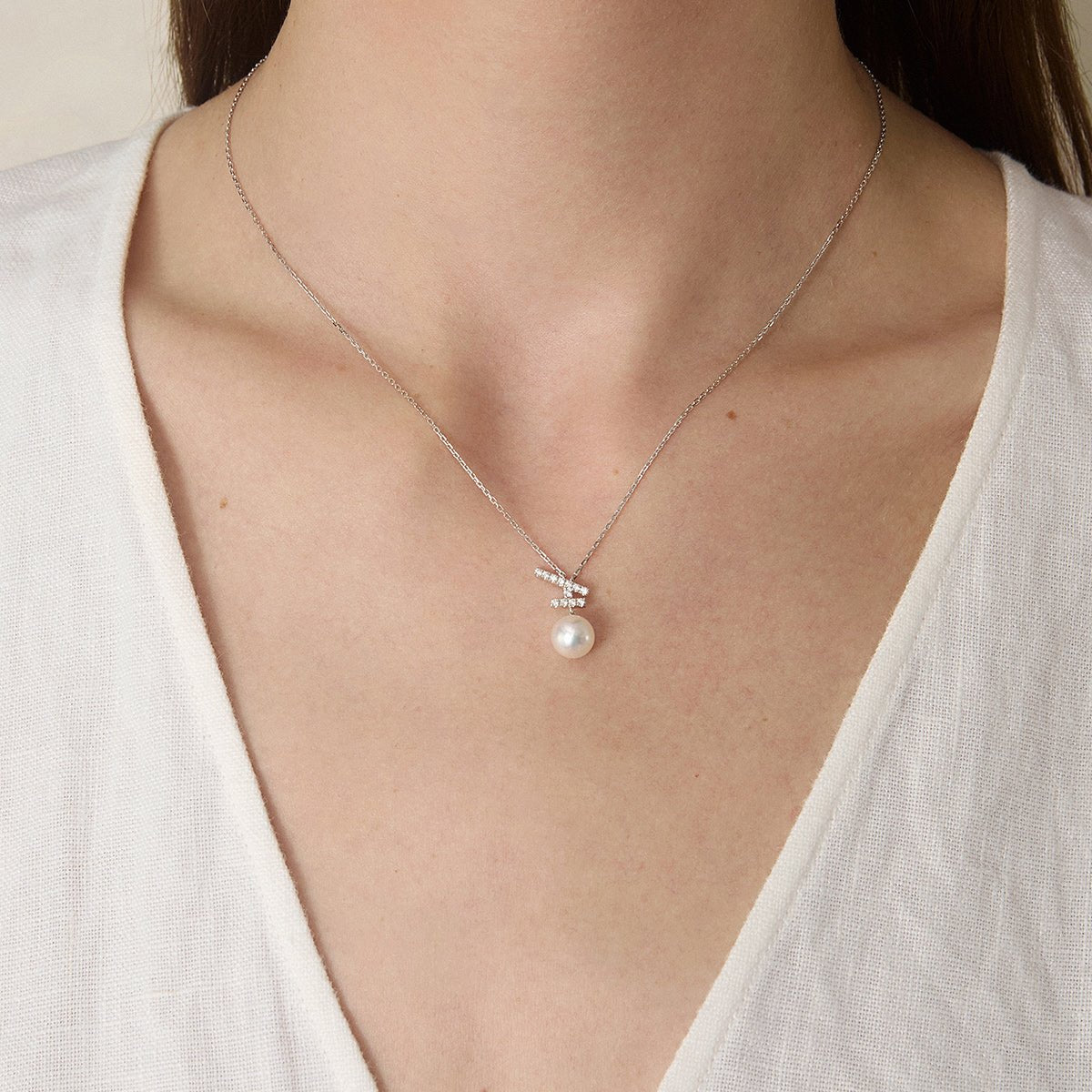 Akoya Pearl 18K Gold Diamonds Sparkle Flying Necklace - HELAS Jewelry