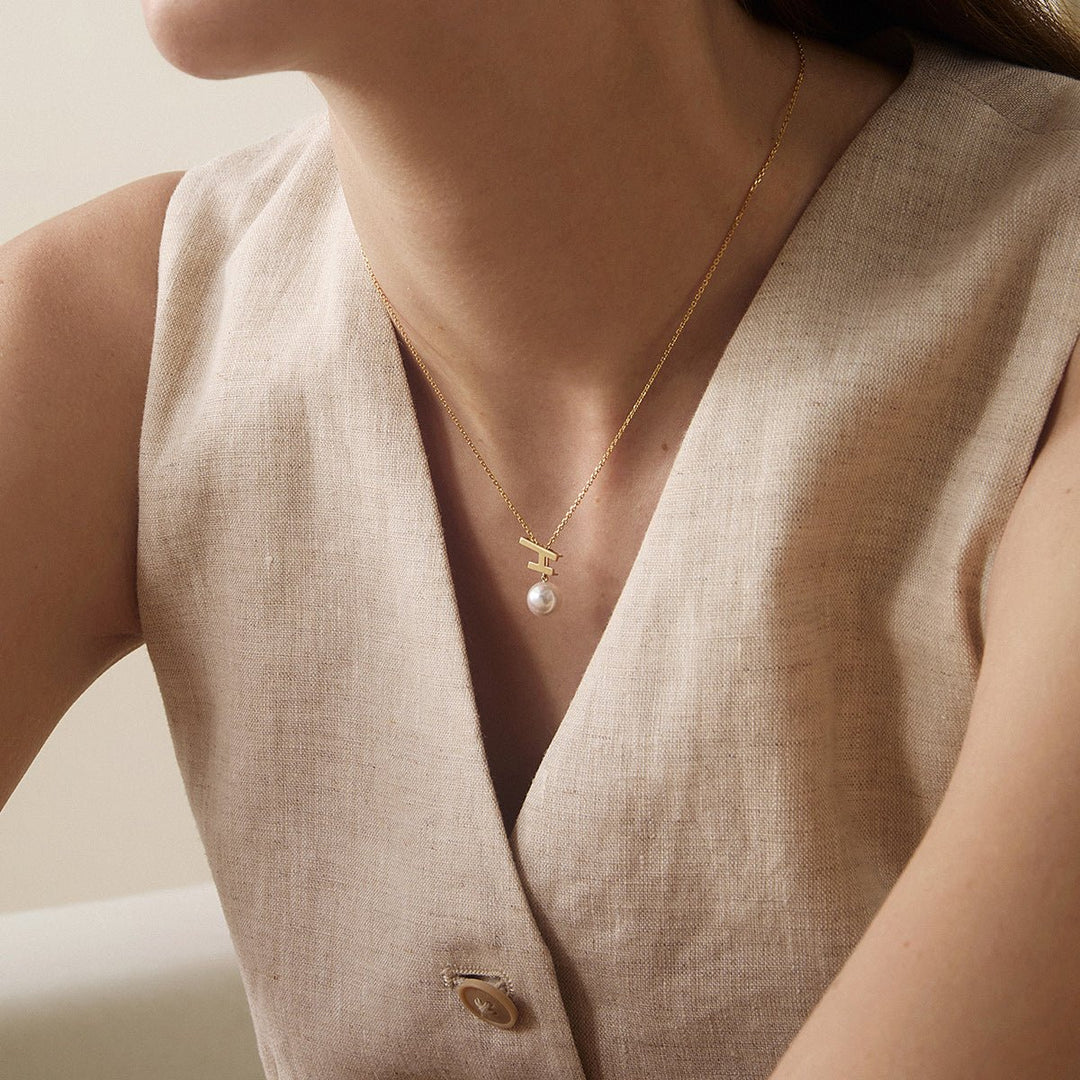 Akoya Pearl 18K Gold Fashion Flying Pendant Necklace - HELAS Jewelry