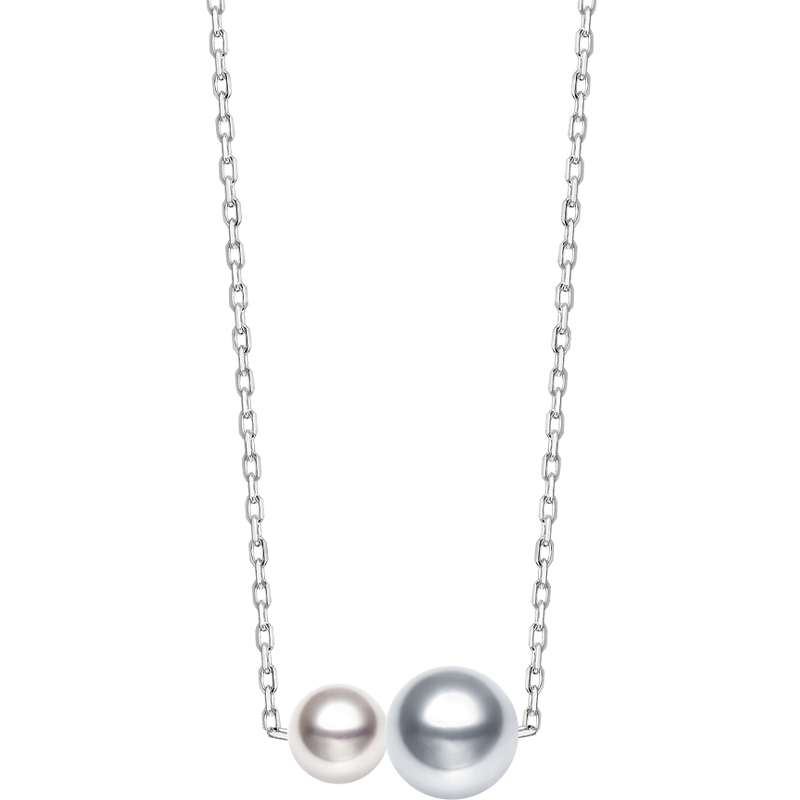 Twin saltwater pearl minimalist 18K gold necklace from Basic Collection featuring two elegant pearls on a delicate chain.