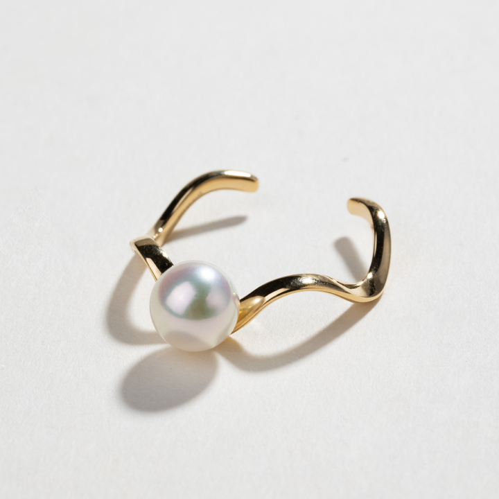 Akoya Saltwater Pearl 18K Gold Curve Open Ring
