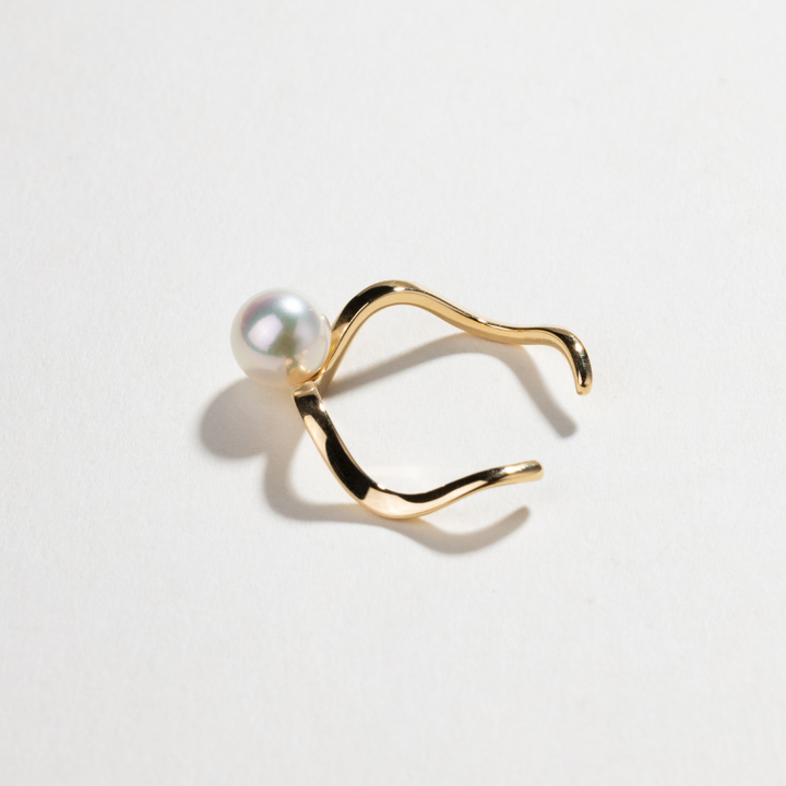 Akoya Saltwater Pearl 18K Gold Curve Open Ring