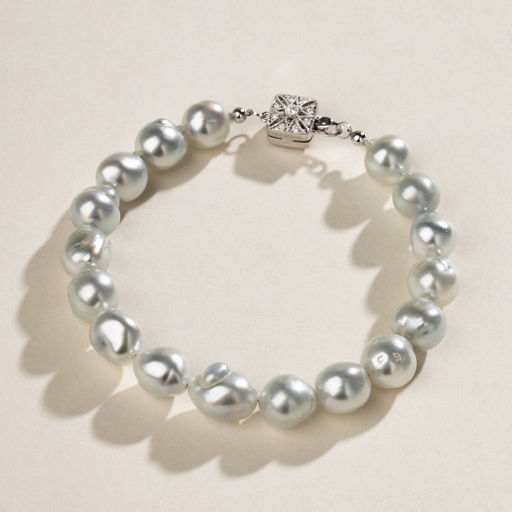 South Sea Pearl 10K White Gold Square Clasp Diamond Elegant Bracelet