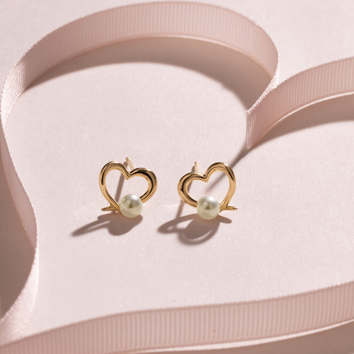 Freshwater Pearl 9K Gold Heart Romance Studs Earrings