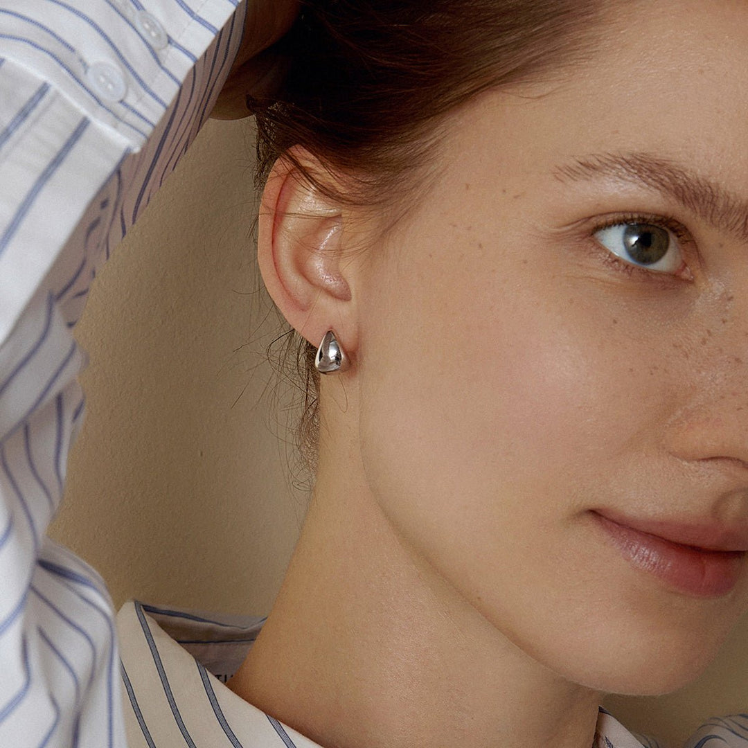 18K Gold Simple Drop Ear Hoop Earrings - HELAS Jewelry