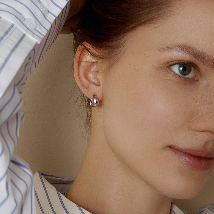 18K Gold Simple Drop Ear Hoop Earrings - HELAS Jewelry
