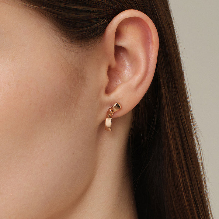 10K Rose Gold Ribbon Design Stud Earrings