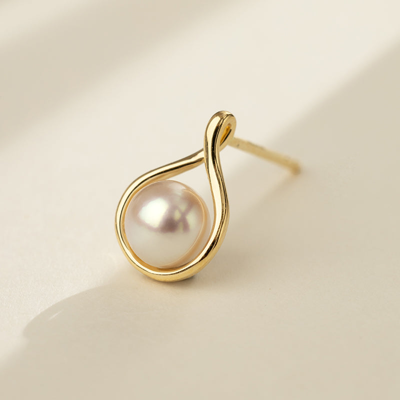 Single freshwater pearl gold vermeil teardrop stud earring standing upright, showing teardrop silhouette and post detail, 925 sterling silver