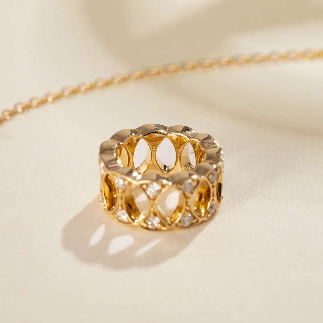 18K Gold Diamond Lucky Continuous Pendant Necklace - HELAS Jewelry