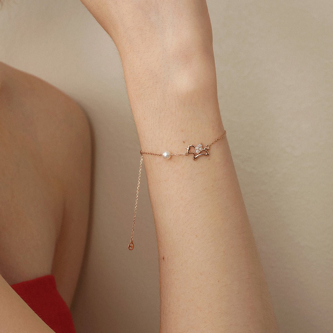 Freshwater Pearl 9K Rose Gold Lab - Grown Diamonds Lucky Flying Horse Bracelet - HELAS Jewelry
