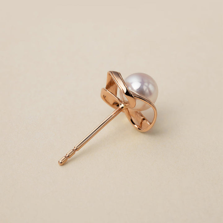 Akoya Pearl 18k Gold Camellia Design Earrings
