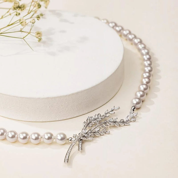 LOVE GROWS COLLECTION Akoya Pearl Beaded 18K Diamonds Sycamore Leaves Necklace LOVE GROWS COLLECTION Akoya Pearl Beaded 18K Diamonds Sycamore Leaves Necklace LOVE GROWS COLLECTION