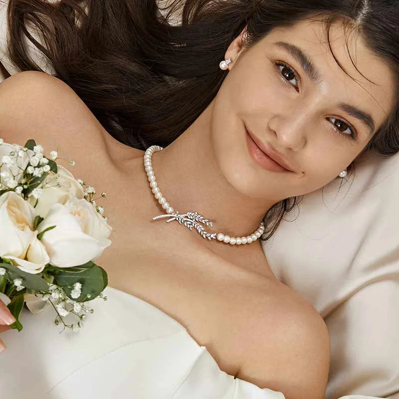 LOVE GROWS COLLECTION Akoya Pearl Beaded 18K Diamonds Sycamore Leaves Necklace LOVE GROWS COLLECTION Akoya Pearl Beaded 18K Diamonds Sycamore Leaves Necklace LOVE GROWS COLLECTION