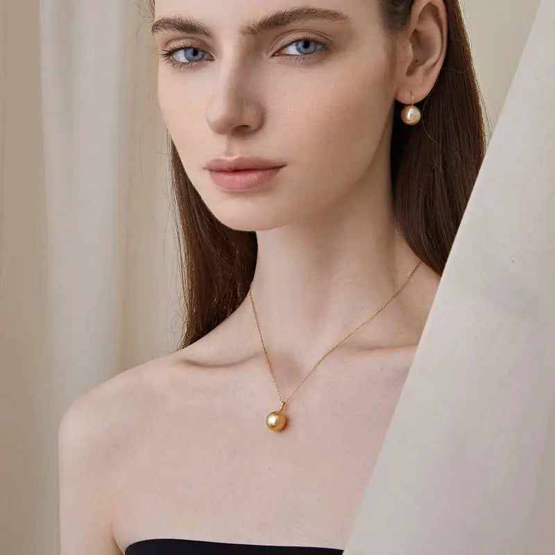 South Sea Golden Pearl 18K Gold Elegant Design Necklace