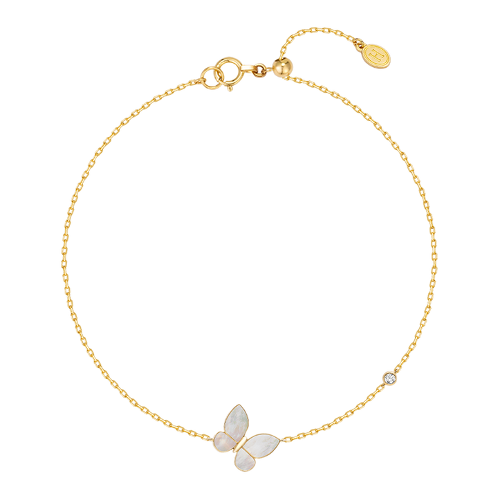 Mother-of-pearl gold vermeil butterfly bracelet in 925 sterling silver, product flat lay on transparent background