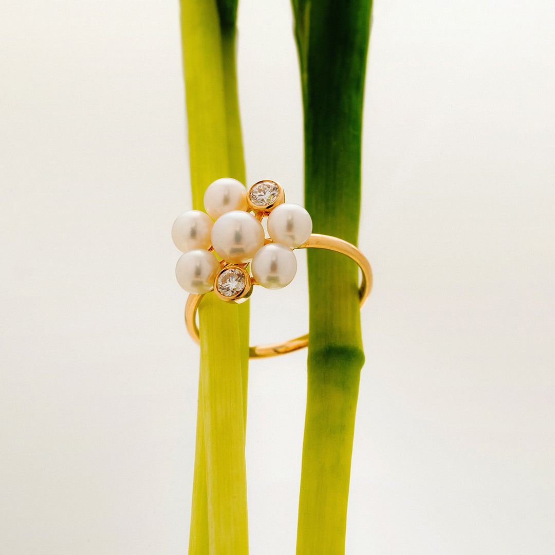 Freshwater Pearl 10K Gold Lab-Grown Diamond Dandelion Ring