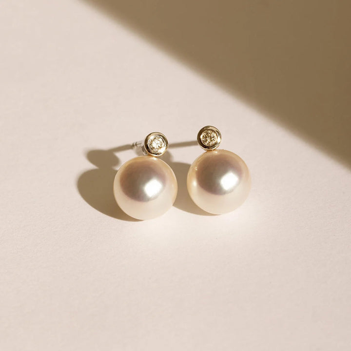 ORIGIN COLLECTION Premier Akoya Pearl 18K Gold with Diamond Stud Earrings ORIGIN COLLECTION Premier Akoya Pearl 18K Gold with Diamond Stud Earrings ORIGIN COLLECTION