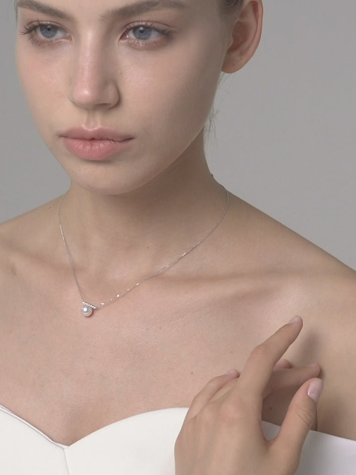 Akoya Saltwater Pearl 18K White Gold Commuting Diamond Necklace