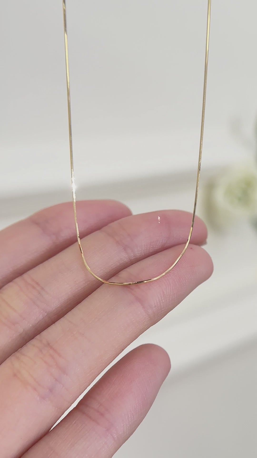 FINE LINE COLLECTION 18k Yellow Gold Square Herringbone Chain Necklace