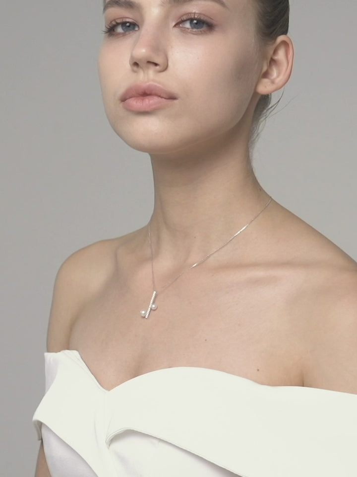 Akoya Saltwater Pearl 18K Gold Note Diamond Necklace