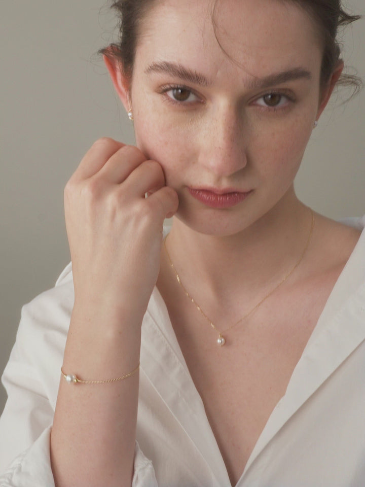 Akoya Pearl 18K Gold Minimalist Bracelet