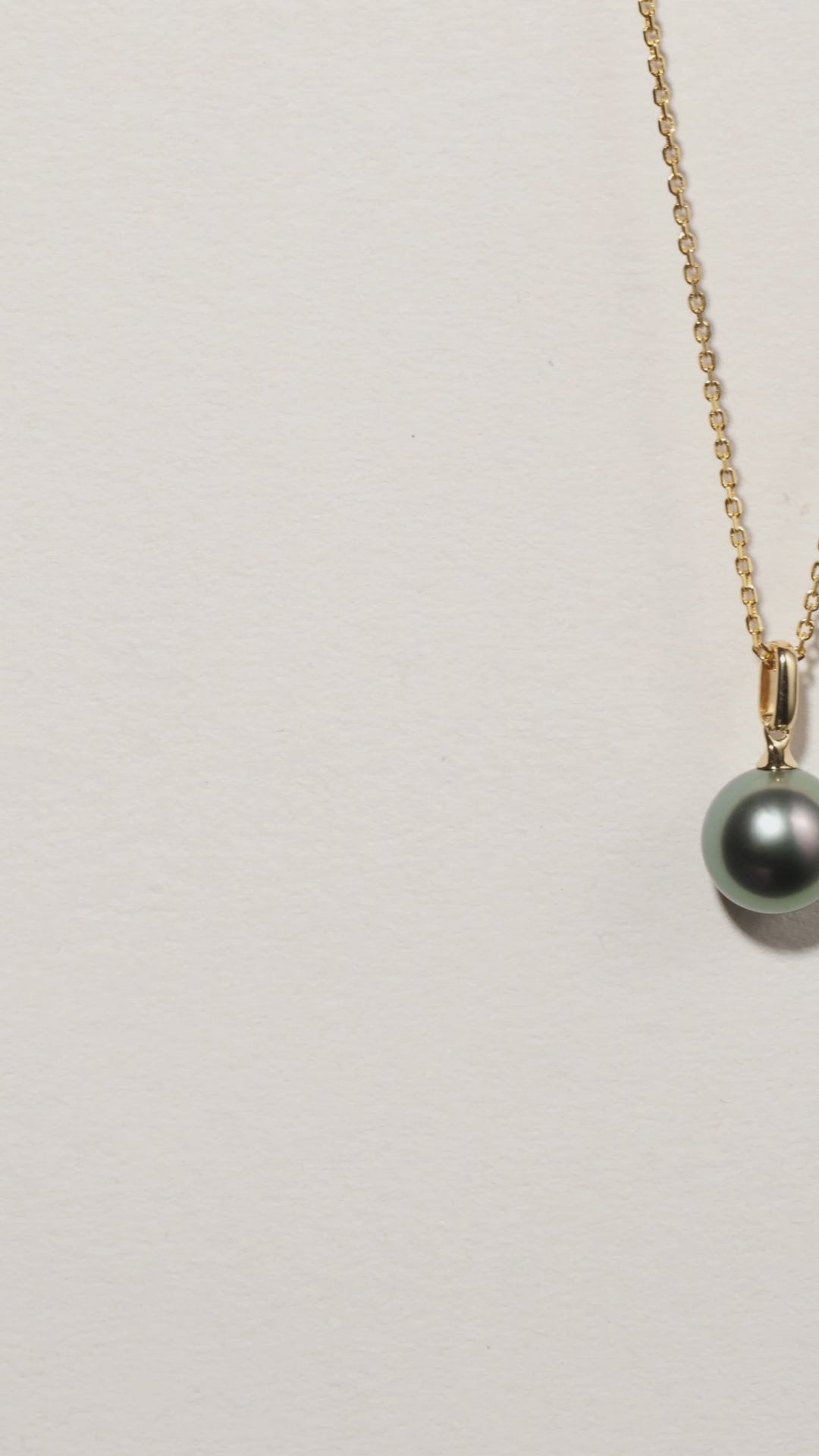 Tahitian Pearl 18K Gold Simple Elegant Pendant Necklace