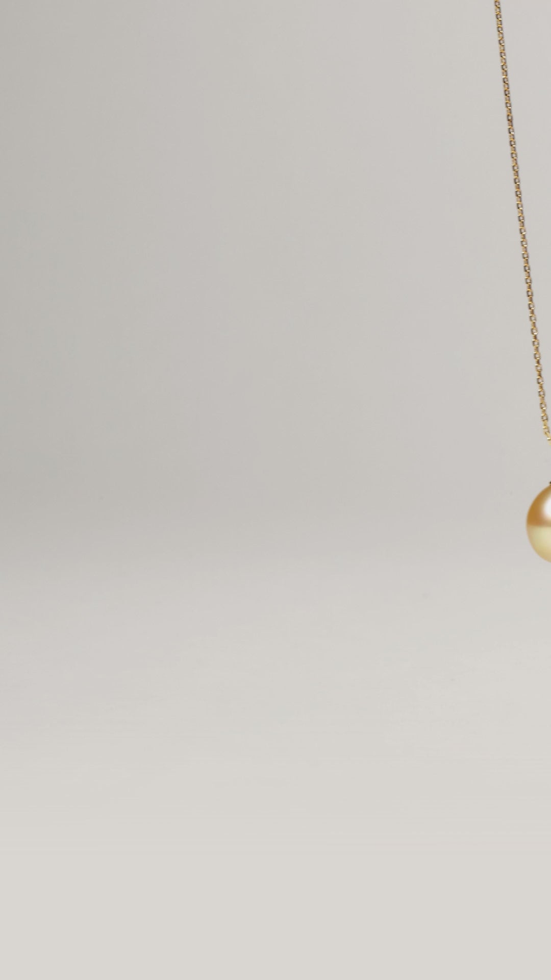 Teardrop-shaped Golden South Sea Pearl 18K Gold Simple Elegant Pendant Necklace
