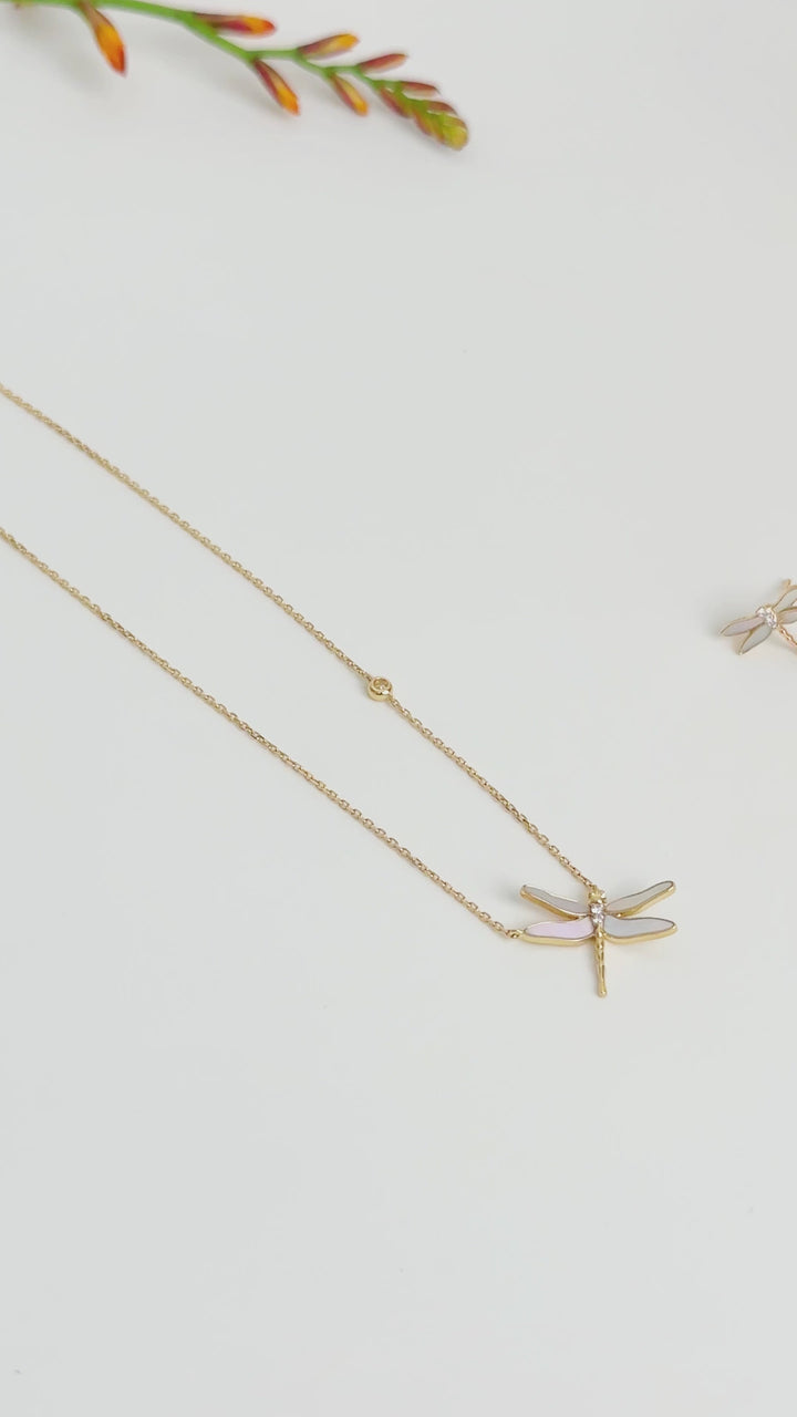 Mother-of-pearl 18K Gold Diamond Whole Dragonfly Necklace