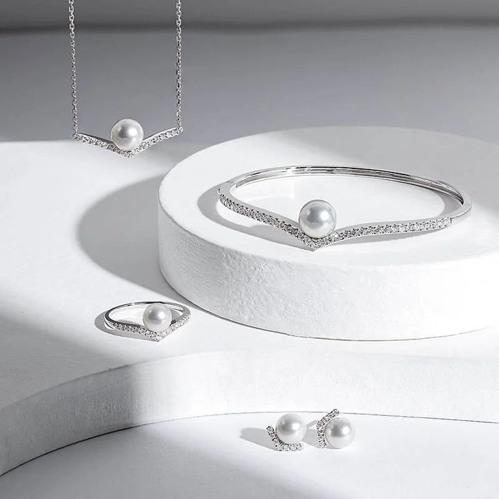 REFLECT COLLECTION Akoya Pearl 18K White Gold Diamonds Bracelet REFLECT COLLECTION Akoya Pearl 18K White Gold Diamonds Bracelet REFLECT COLLECTION