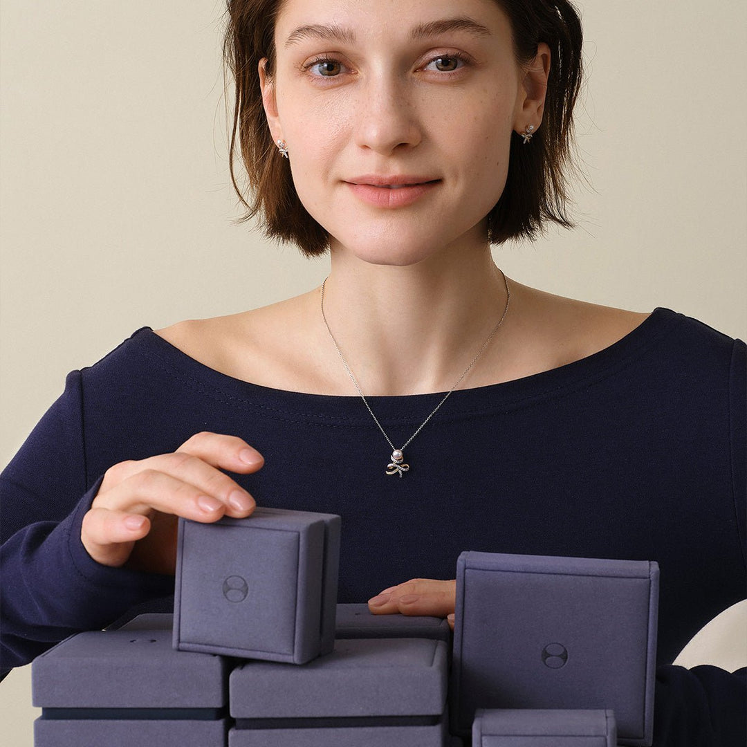 Ribbon Gift Packaging Service - HELAS Jewelry