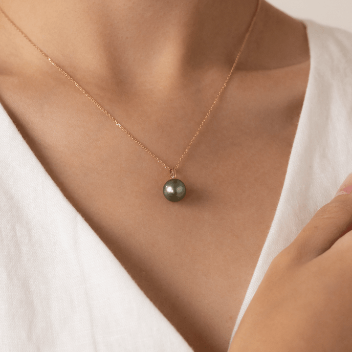 Tahitian Pearl 18K Gold Simple Elegant Pendant Necklace - HELAS Jewelry