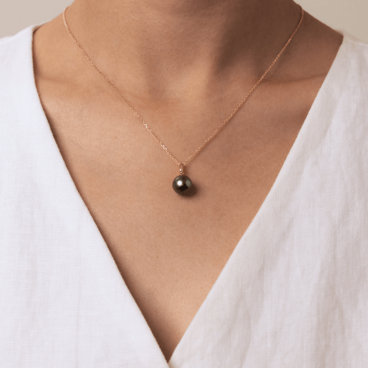 Tahitian Pearl 18K Gold Simple Elegant Pendant Necklace - HELAS Jewelry
