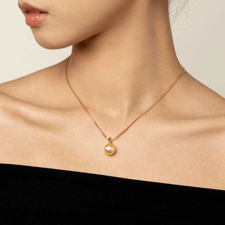 Teardrop - shaped Golden South Sea Pearl 18K Gold Simple Elegant Pendant Necklace - HELAS Jewelry